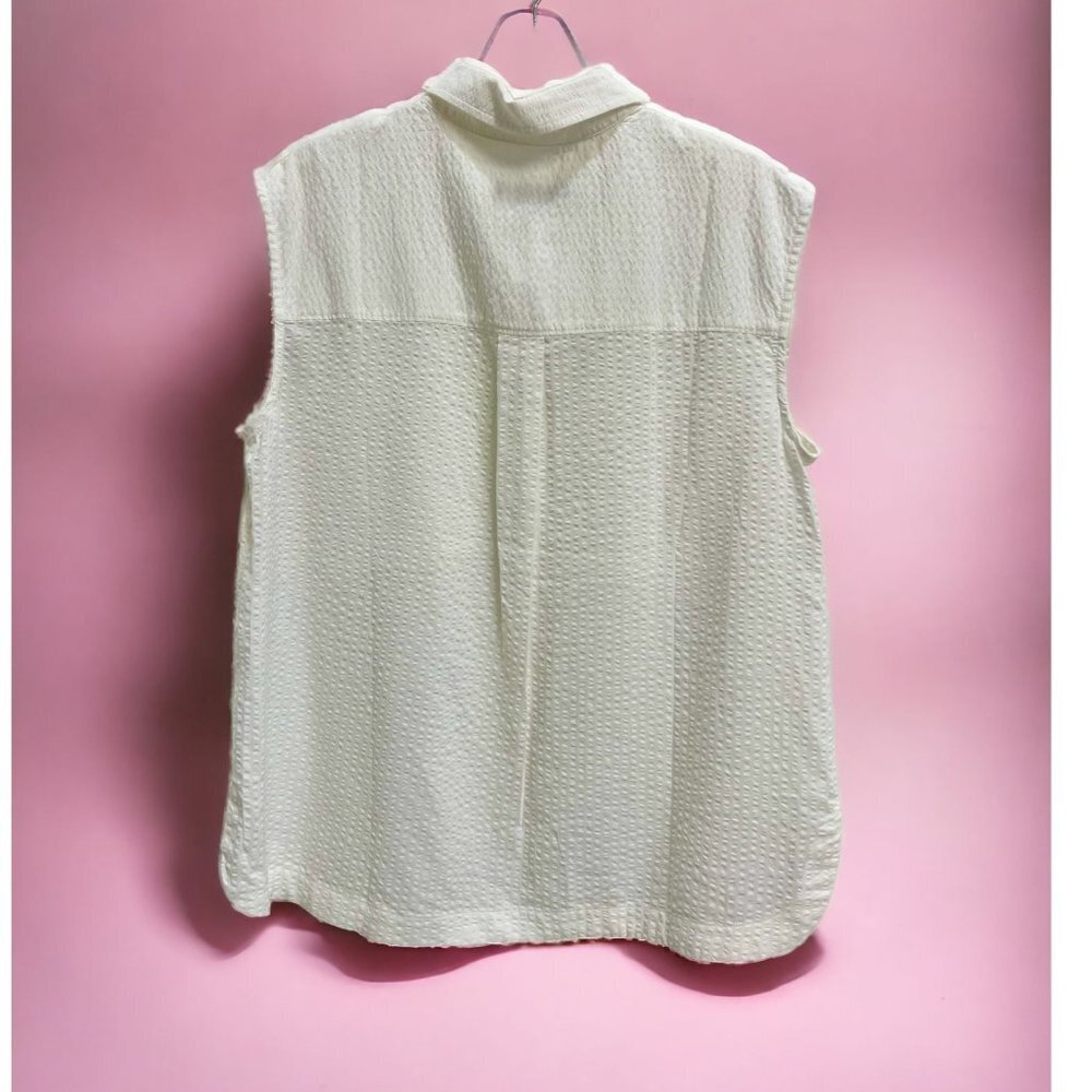 Banana Republic White Sleeveless Button Up Shirt Top Textured Fabric Size S NWT - Picture 10 of 10